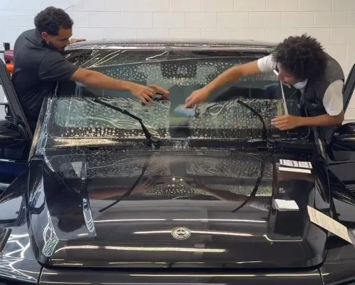 Windshield-Protection-Film-How-It-Works-Step-by-Step-Installation